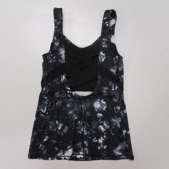 Lululemon Rise and Flow Dusk Dye Tank Top Sz 4 - Picture 4 of 5